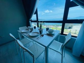 JQ1 SEA & POOL or CITY View WIFI I WASHING MACHINE for Some Units I CUCKOO WATER Jesselton Quay by R2 - Kota Kinabalu - 1