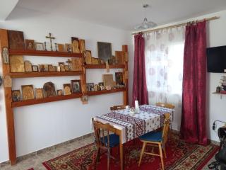 David House - 7