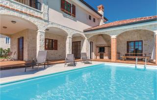 Beautiful Home In Muline With Sauna - 3