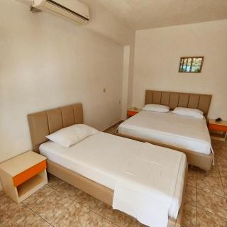 Mejdi Apartments - Saranda - 1