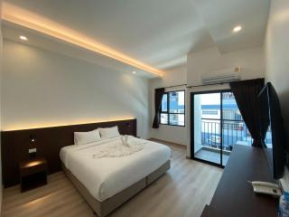 GEEN Hotel Chonburi - 8
