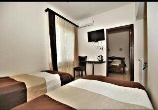 Comfort House Hotel - 8