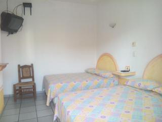 Hotel Sarabi - Barra de Navidad - 8