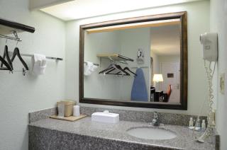 Quality Inn & Suites - Covington - 2