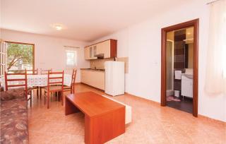 Apartment Sibenik With Sea View Xi - Isla Krapanj - 1