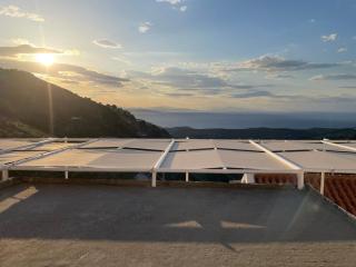 The Great Balcony - 8