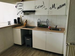 Appart chartreux baignoire massante ,à 3 minutes du centre en bus! 2 étoiles Atout France - 5