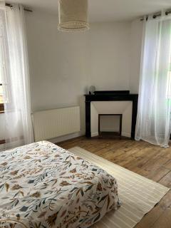 Maison mitoyenne dans quartier calme - Saleich - 5
