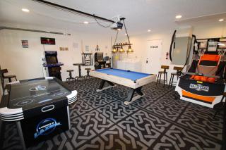 PetFriendlySpaciousHomeByCrystalBeachGameRoomPOOL - Palm Harbor - 8