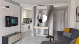 lovely sunny apartment with shared pool and private parking - Torrevieja - 0
