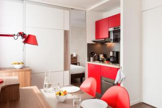 Aparthotel Adagio La Defense Courbevoie - Courbevoie - 7