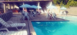 Flats quase beira mar ar piscinas até 8 pessoas caseiro - 3