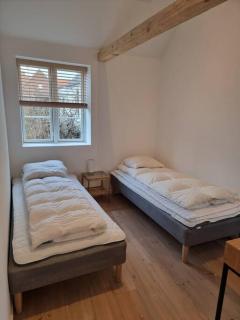 Hyggeligt lille byhus lige mellem havnen og bytorv - Ringkøbing - 7