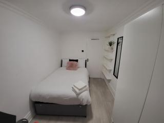 Cosy Apartment By Clapham South Underground! - Londra - 8