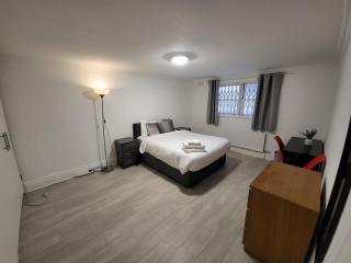 Cosy Apartment By Clapham South Underground! - Londra - 9