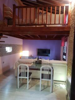 COSY DOUBLE ROOM + PRIVATE BATHROOM SEVILLA CENTER - Sevilla - 0