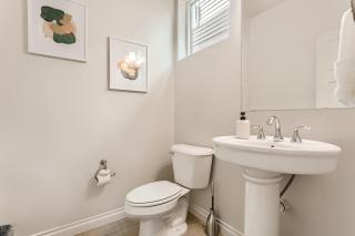 2226 N Washington St - 4