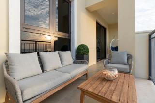 Ultimate Stay with Big Terrace, Amazing Sunset, Perfect for 4 People - Dubai - 8