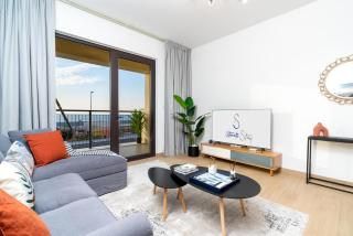 Ultimate Stay with Big Terrace, Amazing Sunset, Perfect for 4 People - Dubai - 2