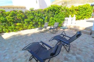 Great villa, Sea views, 20 secs walk to the beach, BBQ, 9 people, 5 mins car from Alicante city center, sailing club 3 mins walk - Alicante - 4