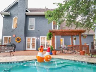 La Vaca Viva - Pool Side Oasis Near San Antonio - Castroville - 8