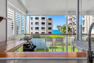 Luxury Coastal Retreat - Coolum Beach - 0