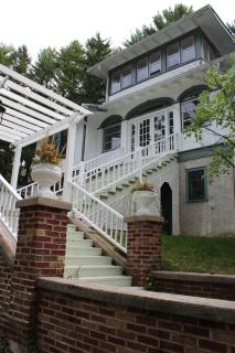 The Hillside B&B. Home w/ Breakfast Service! - Wisconsin Dells - 0