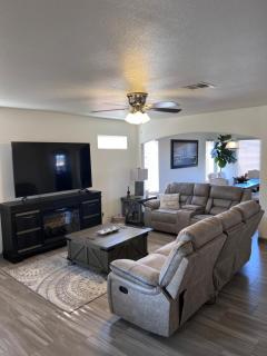 Spacious, comfortable & relaxing home 4 - 9
