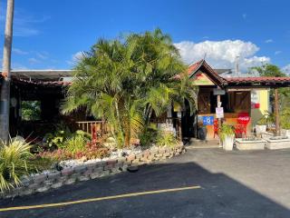 Red Flamboyan Guesthouse and Restaurant - Rincon - 1