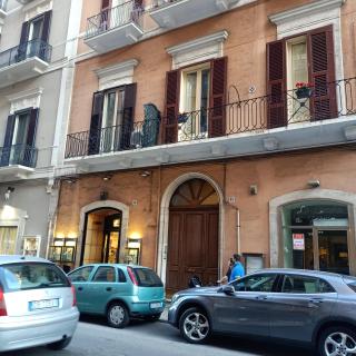 Dante Alighieri House - 9