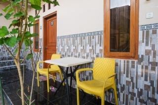 RedDoorz Syariah near Flyover Palur - Karanganyar - 1