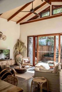 Beach Jungle - Hot Tub, Firepit & Pool in Beachside Oasis - Byron Bay - 1