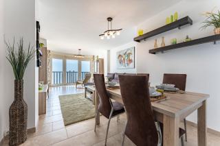 Spectacular Sea views parking and pool - 8