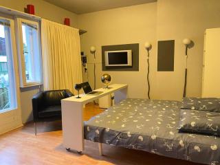 Cozy Modern Apartment with Small Balcony in the Heart of Berlin - Berlino - 9