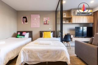 BTS S5 Surasak 900 meters near the Mekong River Pier Free Swimming Pool in Ferris Wheel Night Market Chinese Reception Bangkok Center - Ban Khlong Prawet - 7