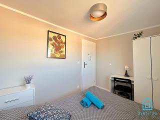 Van Gogh Room - 10 Minutes to Gdańsk Old Town & Sea - Gdańsk - 5