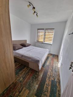 APARTAMENT 2 CAMERE - Bechet - 2