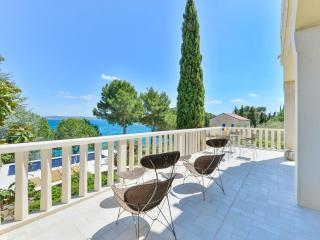 Beachfront Villa Mediterranea - Kukljica - 7