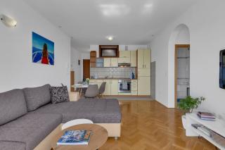 Newly renovated apartment with a beautiful sea view Emili - Promajna - 4