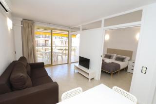 DIFERENTFLATS Novelty - Salou - 1