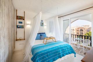 Castle Holiday Apartments - Limassol - 3