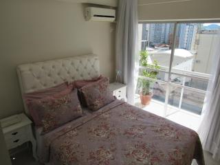 Apartamento Coral - 1 quadra do Mar - Balneário Camboriú - 5