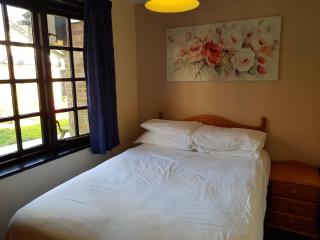 Tolroy Manor Holiday Park - 1