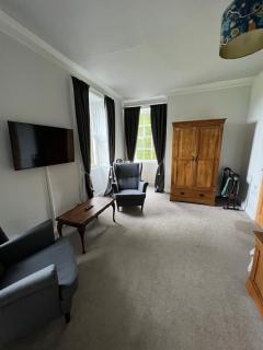 Broomhouse Farmhouse - Cheswick - 1