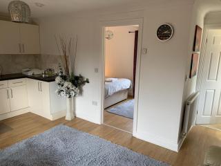 Woodpaddock Bed & Breakfast - March - 8