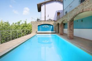 La Corte di Langa alloggio Rubino - 9