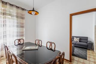 GuestHost - Mestre Altamarea Apartment - 8