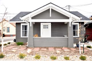 Modern Luxury Bungalow steps from DT Activities - 1