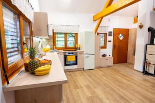 House "HISCA" With Private Terrace, BBQ, Fireplace, Sauna, Hot Tub - 8