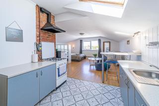 Artist Apartment with city view - Kaunas - 6